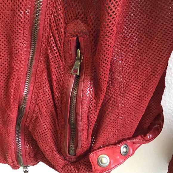 Leather jacket - Picture 4 of 8